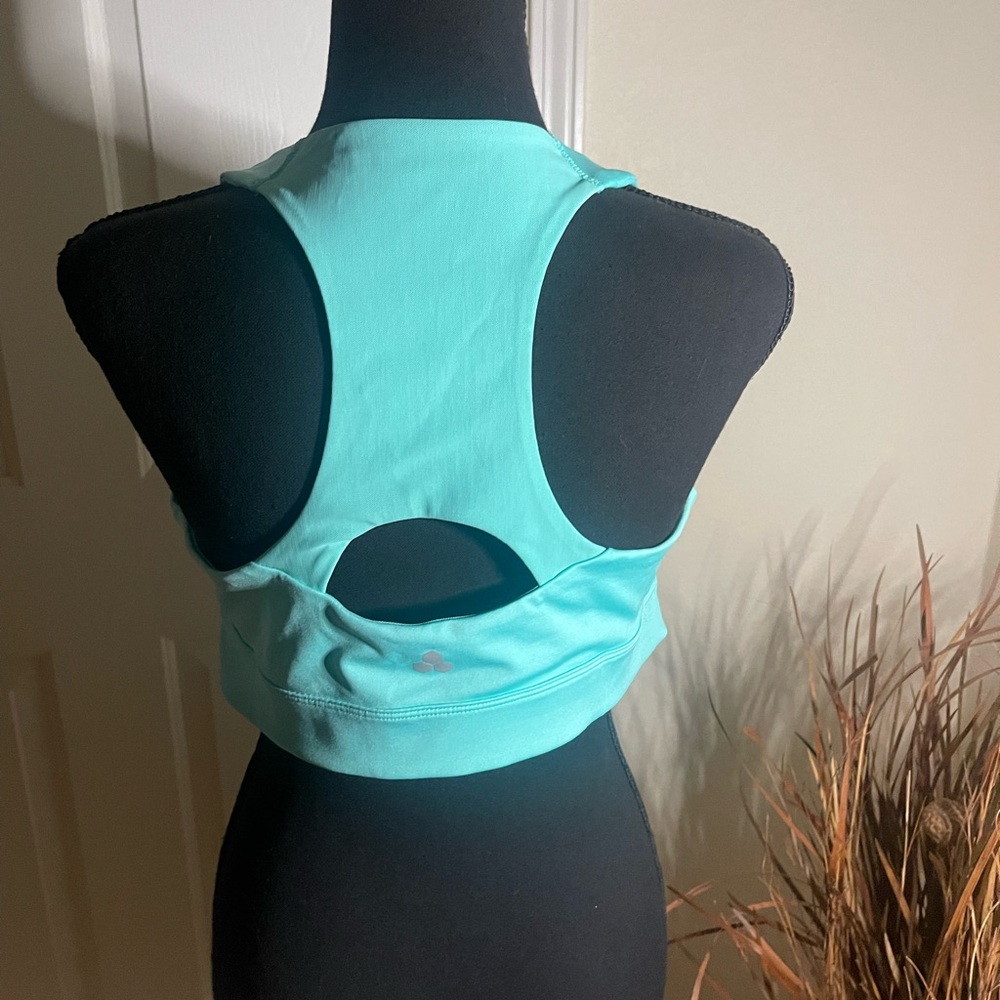 Tek Gear workout gear women's sports bra, size XL and green in color - Picture 3 of 5